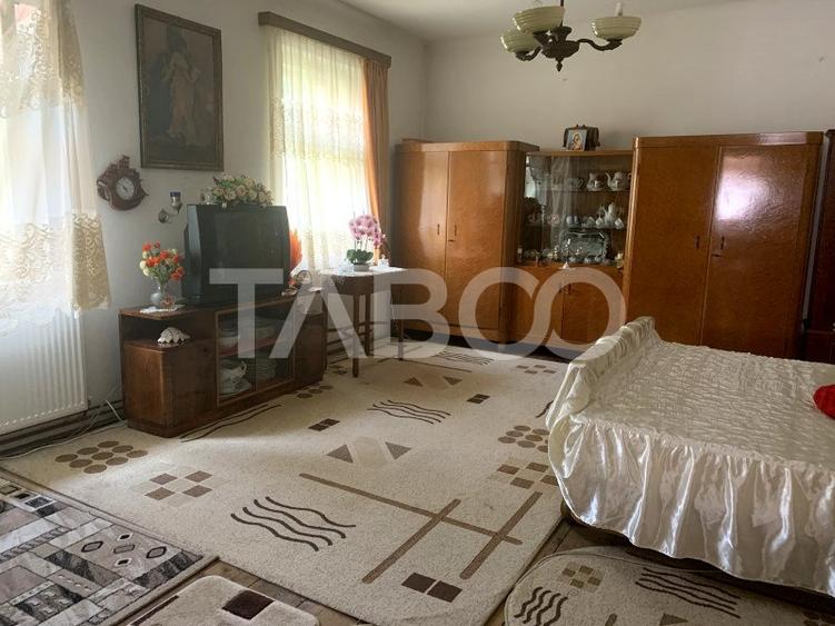 Casa cu 2 camere si gradina de vanzare in Sibiu zona Orasul de jos