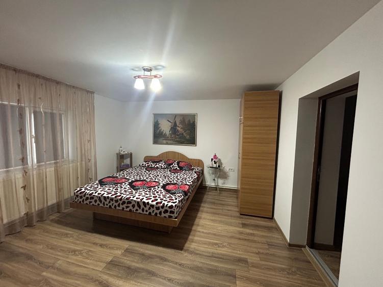 Vand casa la sol 80mp cu teren de 1064mp