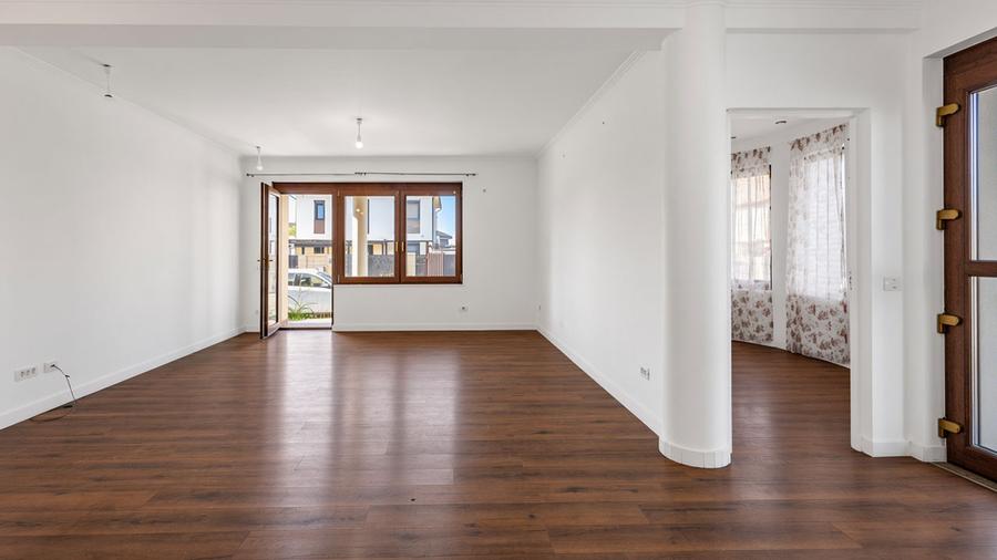 Casă spațioasă în Dumbrăvița | 260 mp utili | Teren 930 mp