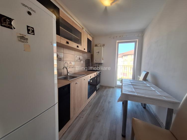 Apartament cu o camera decomandat, balcon, zona Florilor - 4