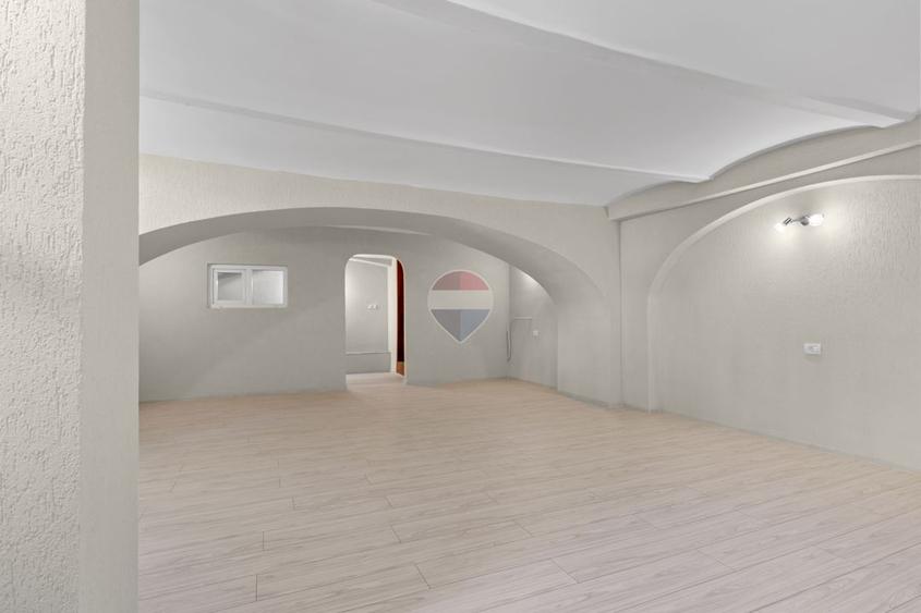 Spațiu comercial renovat complet 70 mpc de vanzare pe Strada Marasesti