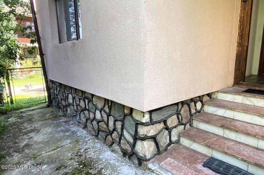 Bran - Casa pe strada Valea Portii, 223 mp, 4 dormitoare, teren 320 mp - 13