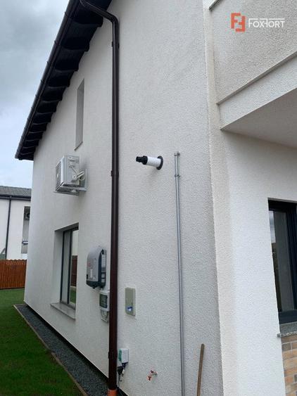Duplex cu 5 camere si teren de 350 mp, zona Dumbravita