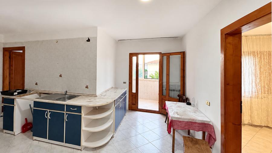 Chirie 2 camere decomandat zona Rogerius-Oradea