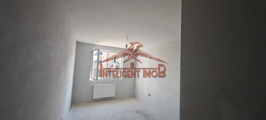 Apartament la CHEIE cu 3 camere pe Calea Cisnadiei