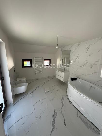 Vila Individuală 4 camere in Letcani Iasi, 196 mp utili teren 400 mp, Liberă, Mutare imediată - 11