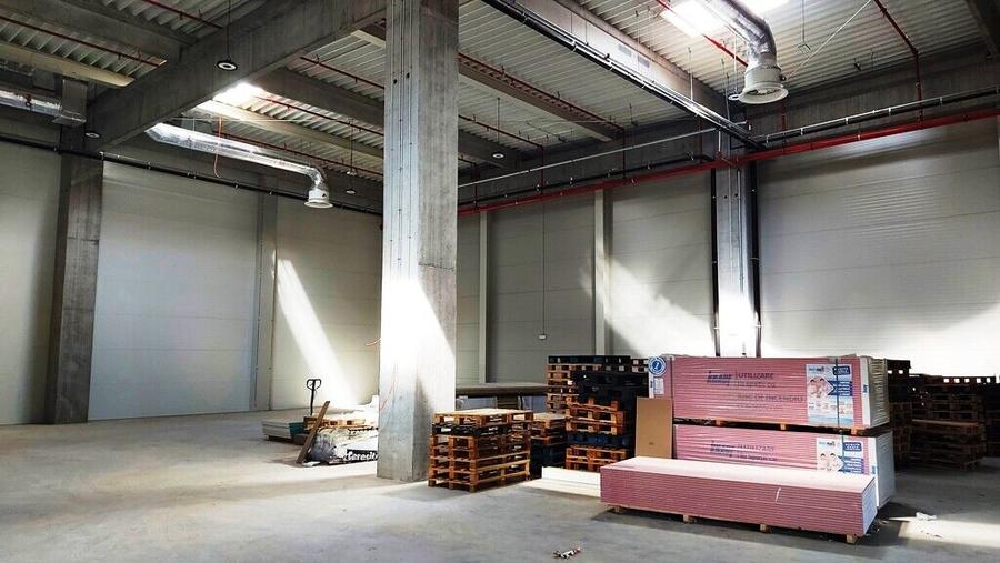 Spatiu depozitare zona Drumul intre Tarlale /Industriilor 992 mp
