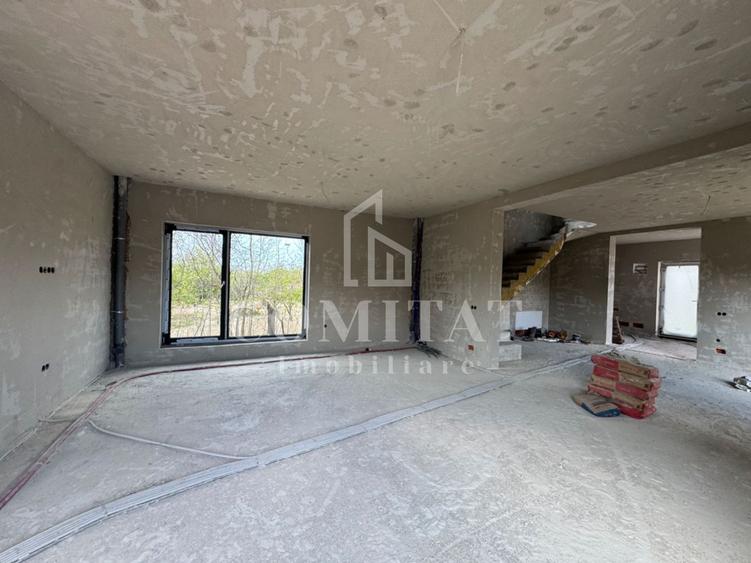 Casă individuală cu 6 camere | Teren 1103 mp | Garaj dublu | Sălicea