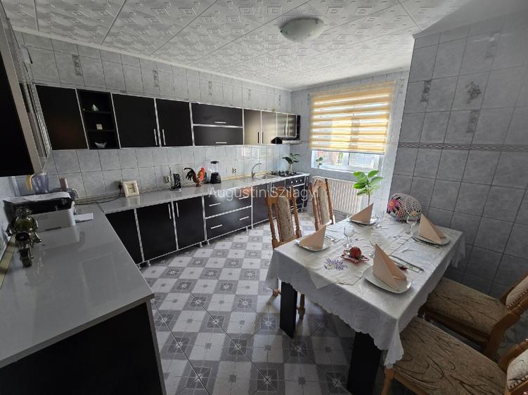 Vilă spațioasă de vânzare în Eforie Sud
