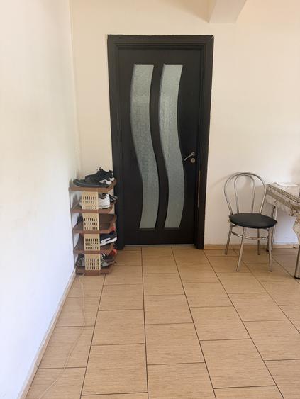 Apartament 2 camere semidecomandat la parter, 55 mp, CRAIOVITA