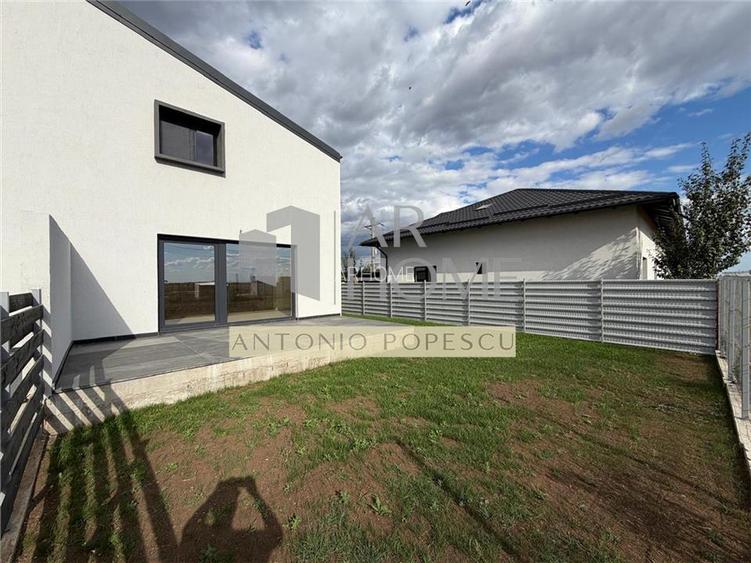 Casa duplex cu perete dublu, in Strejnicu, la 5 km de Ploiesti.