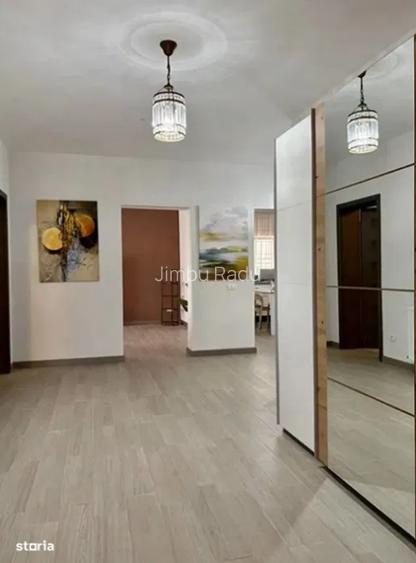 Casă Duplex | 2 Apartamente Separate | Curte, 8 Parcări, Mobilată Nou - 12