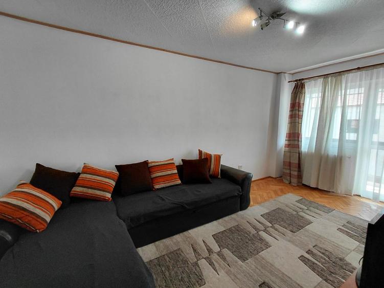 Apartament 2 camere decomandat Strada Intrarea Arieșului