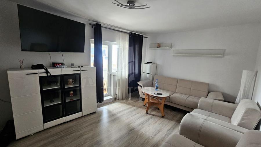 Apartament 3 camere în zona INTRE LACURI