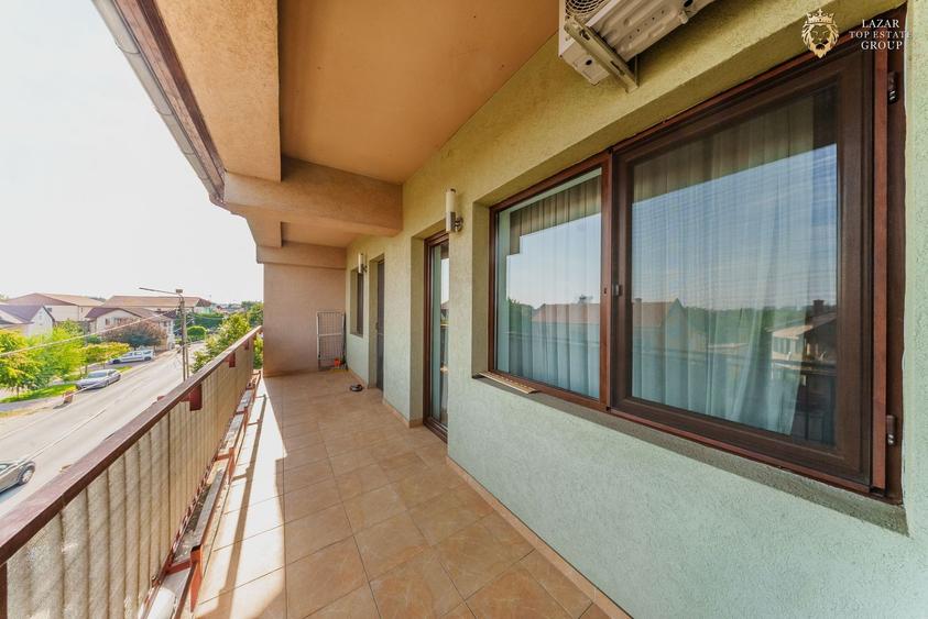 Apartament 3 camere de vânzare – Pârneava
