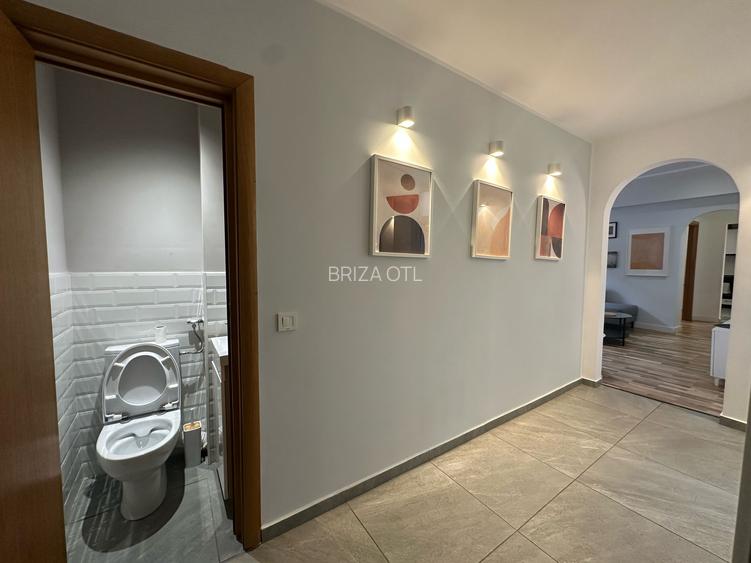Amazing huge 3-room apartment in the University Square area