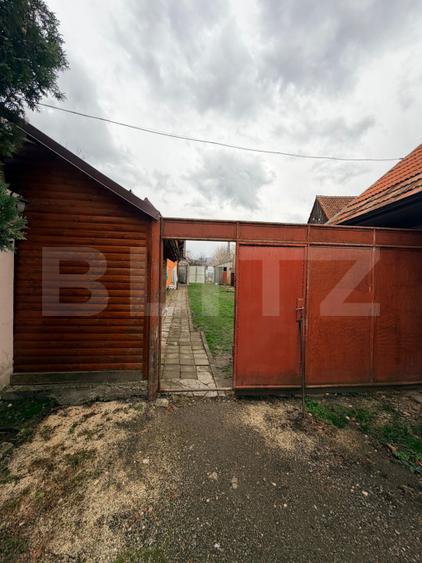 Casă de vânzare – proprietate generoasă 2.285 m2 teren, 230.000 euro