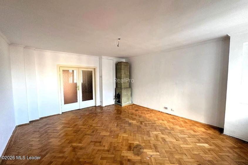 B-dul Carol I nr. 59, 188 mpu, etaj 3, 6 camere, bloc mic - 12