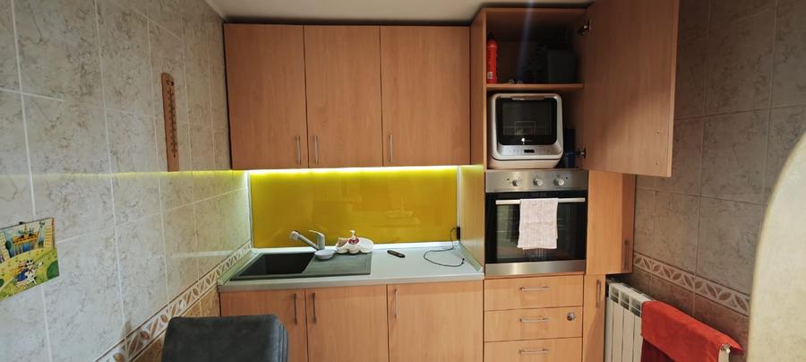 Închiriere apartament 3 camere