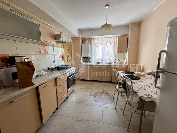 Apartament 3 camere | Decomandat | 87 mp | Balcon | Piata Cipariu!