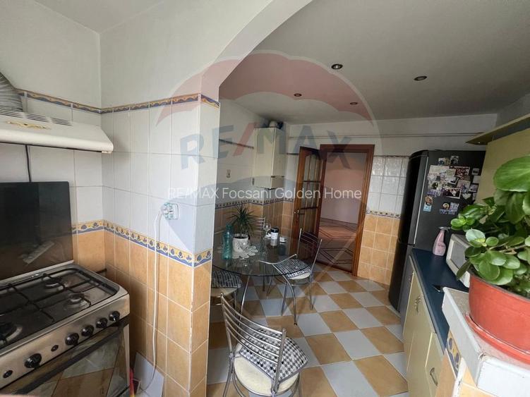 Apartament 4 camere b dul Garii - 6