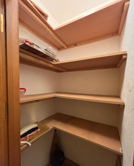 DECEBAL,locatie exceptionala in inima capitalei,monolit,stradal,parcare subteran