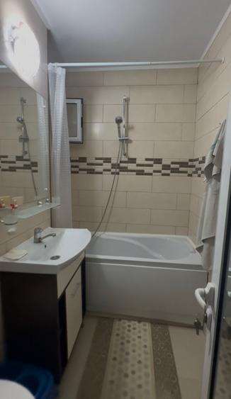 Apartament 3 camere - MICRO 17