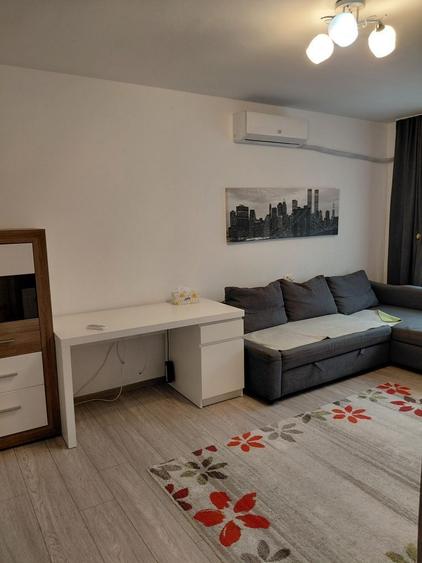 Langa Iulius Mall. Decomandat. Etaj 1. Centrala termica. Mobilat si utilat