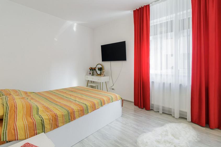 2 camere Apusului-Bacriului cu loc de parcare