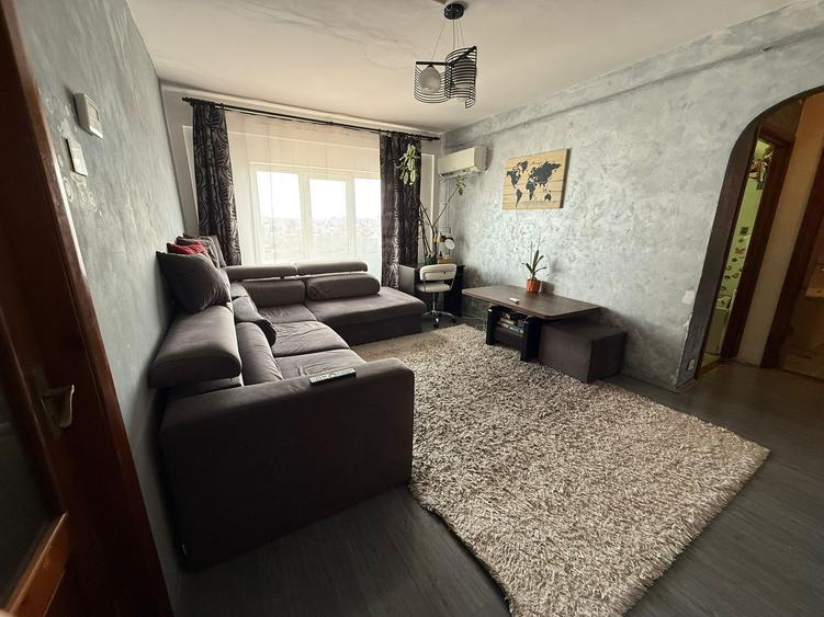 Apartament 3 camere de vanzare Mircea cel Batran