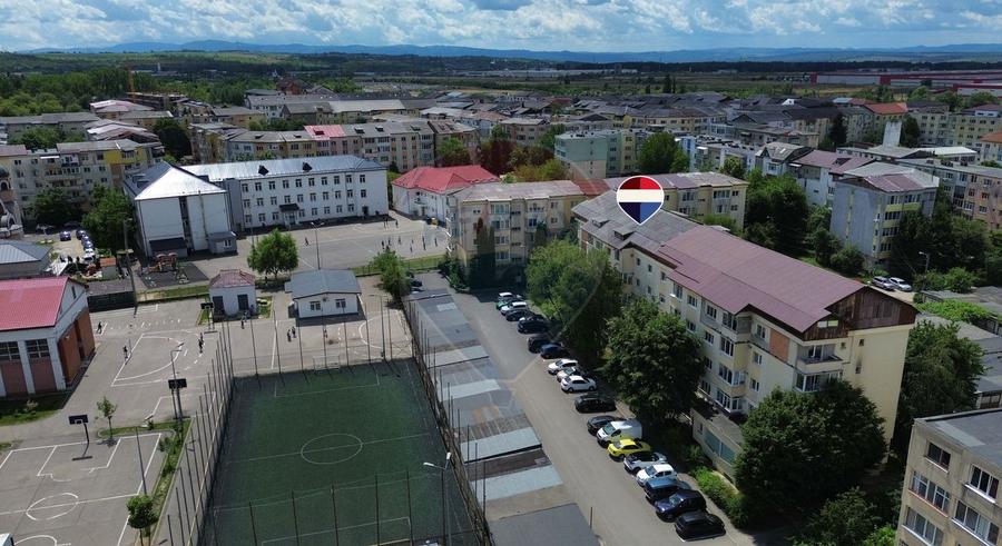 Apartament de vanzare la etaj intermediar intre scoli si grădinițe