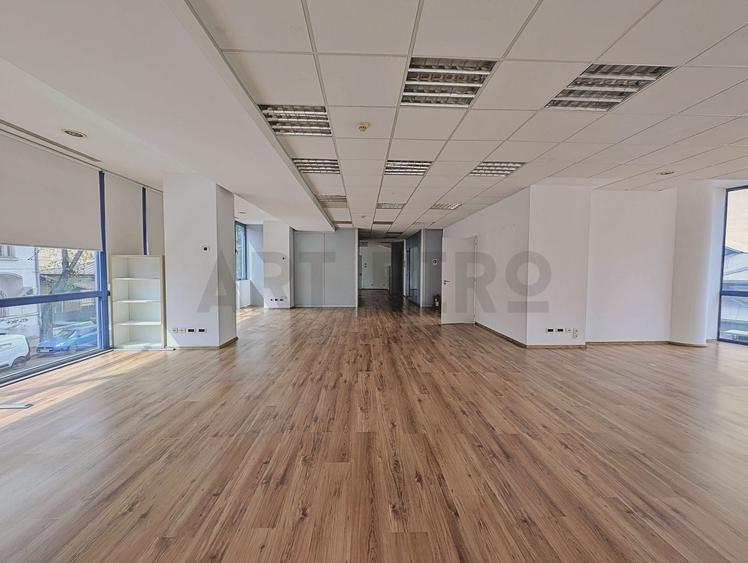 Zero comision, 260mp birouri cu depozitare, Victoriei, 7' metrou