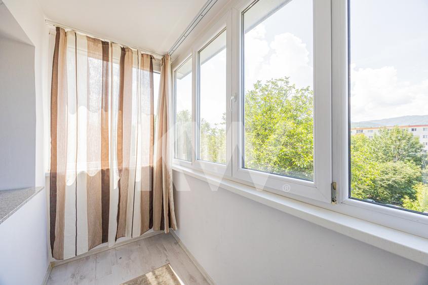 Garsonieră decomandată, 39 mp, bloc de apartamente - zona Calea București