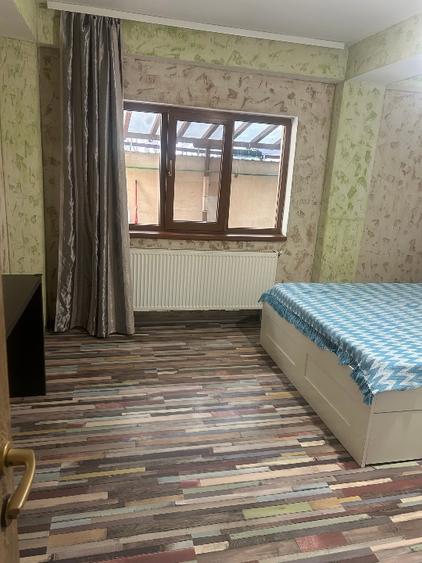 Apartament spatios 75mp plus terasa 75 mp plus boxa in demisol 25 mp