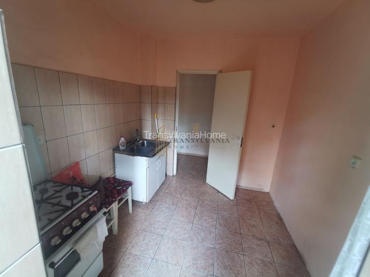 Apartament decomandat, 2 camere,  zona Vasile Aron - 4