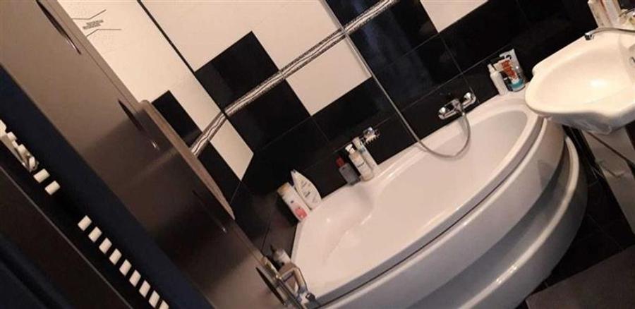 Apartament 3 camere renovat,  mobilat  Racadau