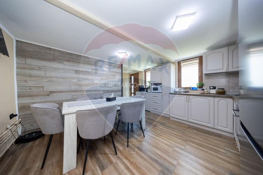Casa renovata premium in Rasnov, ideala pentru locuinta si investitie - 3