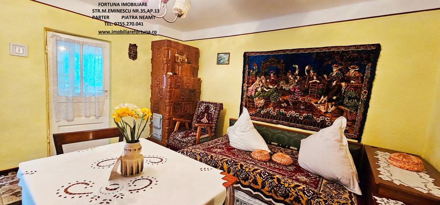 Proprietate Roznov,casa+anexe+teren 3630 mp