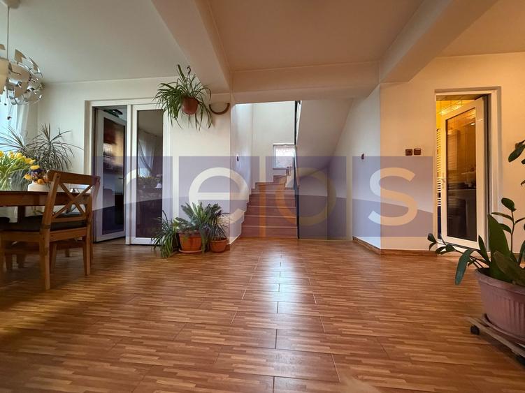 VANARE CASA | 150 MP LOCUIBILI | TEREN 400 MP | PANOURI FOTOVOLTAICE 8 KW |