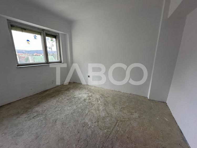 Comision0% Apartament 3 camere 2 bai suprafata utila 65mp balcon 15mp