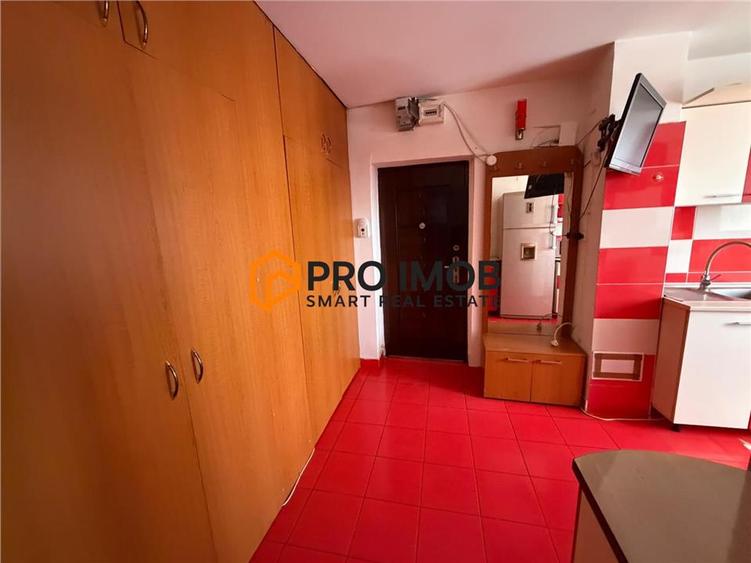 Apartament 2 camere cf 1 semidecomandat zona Unirii Sud