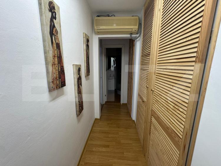 Apartament de 4 camere, 80 mp, decomandat, zona Sara Cartier 1 Mai