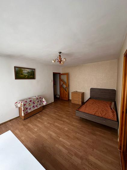 Apartament cu 2 camere nedecomandat, mobilat în Alexandru cel Bun