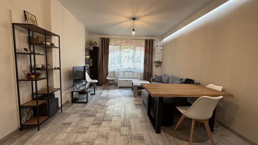 Apartament cu 2 camere de vânzare