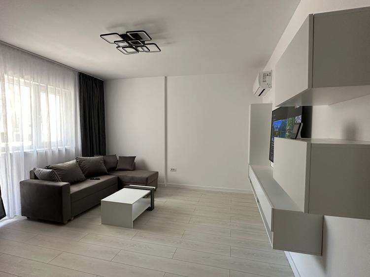 Apartament 3 camere, metrou Berceni