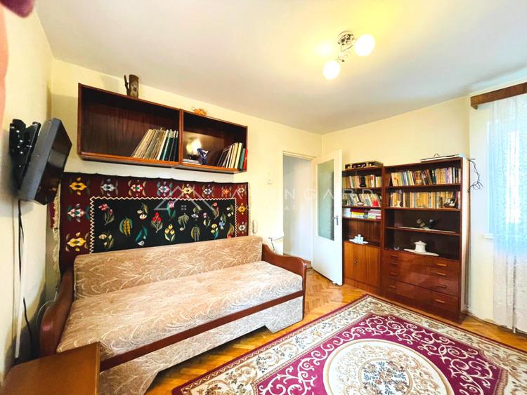 | Apartament 3 camere | 74 mp | Manastur - Zona str. Parang |