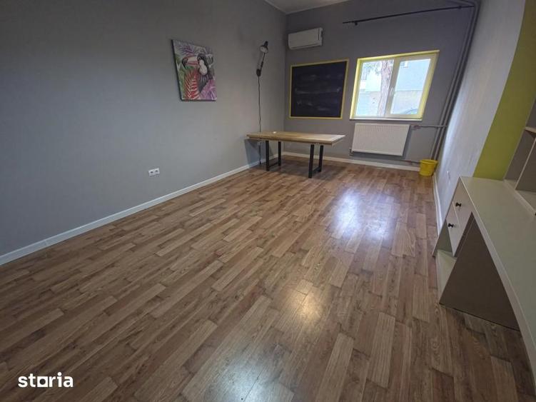 Faleza Nord Spatiu birou zonă liniștită parter