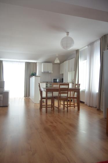 Busteni-Apartament cu trei camere
