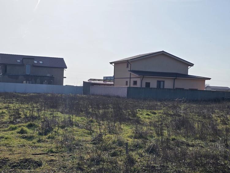 Vand teren in Constanta zona Km 5