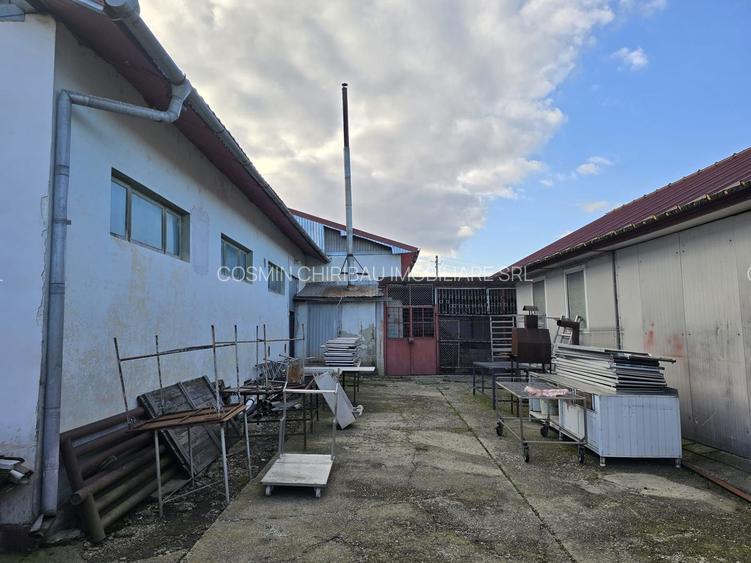 Se oferă spre vânzare / închiriere clădire cu spațiu comercial - 9